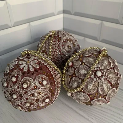 Новогодние шары с конфетами – заказать на Ярмарке Мастеров – RZMU0RU |  Букеты, Москва