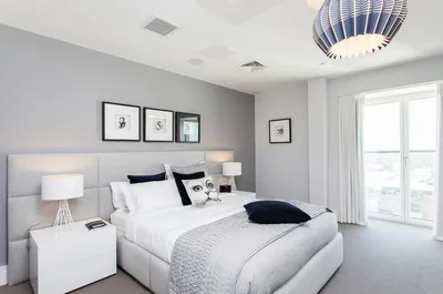 Дизайн спальни в светлых тонах: современный стиль, реальные фото, белый  интерьер