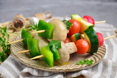 Свежие овощи с грибами на шпажках – простой и вкусный рецепт с фото  (пошагово)