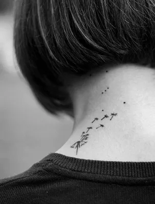 Тату одуванчик с бабочками для девушки на ноге. Больше крутых тату и  эскизов на нашем сайте!!! | Tattoos for women, Paw print tattoo, Print  tattoos