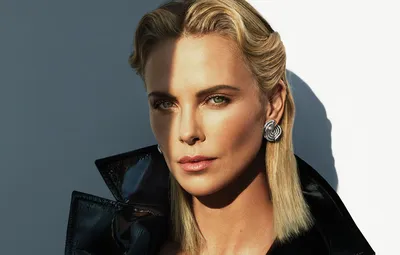 Charlize Theron Jokes About Her Super Bowl 2022 'Mystery Man'