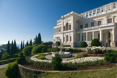 Ливадийский дворец в Крыму: как добраться, режим работы, история и цены на  билеты