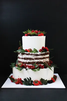 Артикул 93 - Свадебный торт с папоротником и открытыми коржами. Без мастики