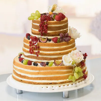 Свадебный торт с открытыми коржами купить в Москве недорого