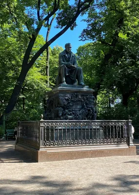 Памятник Крылову в Летнем Саду - Picture of Monument to Ivan Krylov, St.  Petersburg - Tripadvisor