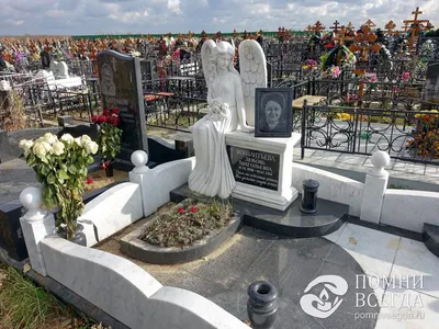 Место захоронения из белого мрамора со скульптурой ангела - выбор памятника  по фотографии - Помни Всегда