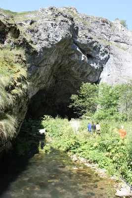Капова пещера — Википедия