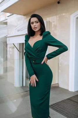 Элегантное платье футляр с запахом на груди в зелёном цвете, цена: 730 грн,  купить в Украине, отзывы | Berezkashop