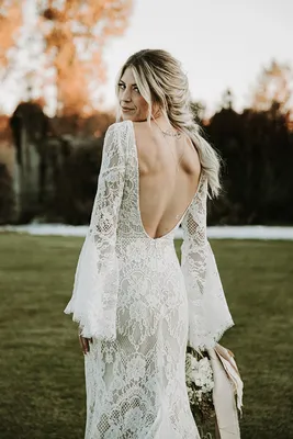 Свадебные кружевные платья русалки в деревенском стиле, сексуальное платье  невесты с открытой спиной, длинными расклешенными рукавами и V-образным  вырезом - купить по выгодной цене | AliExpress