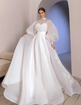 Закрытое свадебное платье с объемными рукавами купить в Москве