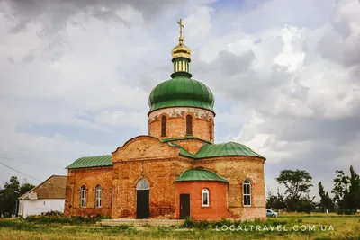 Храм с «чудесным» названием в селе Дунаевка - Local Travel