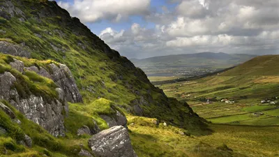 Обои Красивые Ирландии природа пейзаж, горы, трава, облака 1920x1200 HD  Изображение