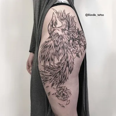 Тату графика, феникс на бедре у девушки, мастер Аля Кручинина (ID: 39496) -  фото татуировок