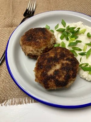 Котлета «По-киевски» с картофельным пюре, замороженная, 125/150. купить с  доставкой, цены в интернет-магазине Едоставка