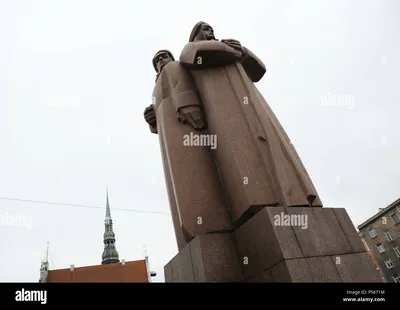 File:Lenin's museum-apartment in Riga.The Soviet Union 1970 CPA 3880.png -  Wikimedia Commons