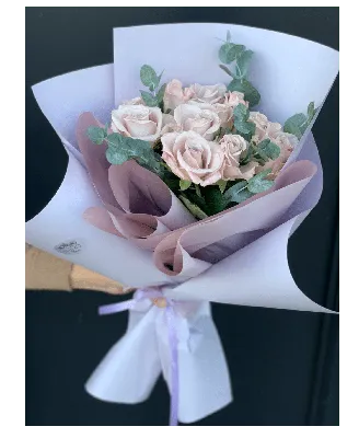 Букет \"11 роз Мента\" - купить с доставкой по Киеву - лучшие цены на Букет с  розами в интернет магазине доставки цветов STUDIO Flores