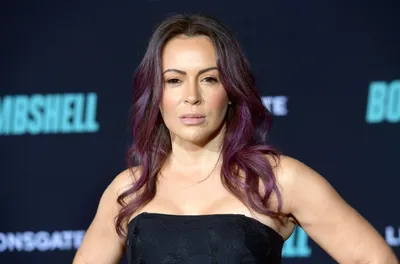 Alyssa Milano's Poignant Post to 'Lasts' as a Mom Will Make You Cry –  SheKnows