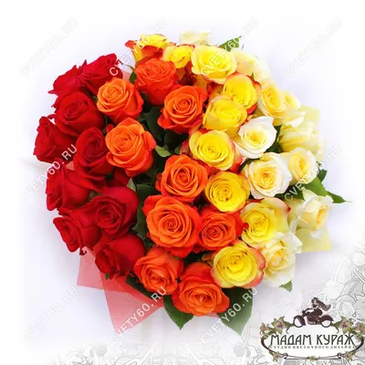 Букет из разноцветных роз © Цветы60.рф