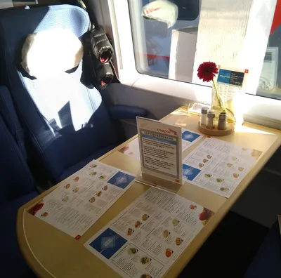 Вагон Сапсана для пассажиров с детьми - места для родителей с детьми в  поезде | Места в Сапсане с ребенком