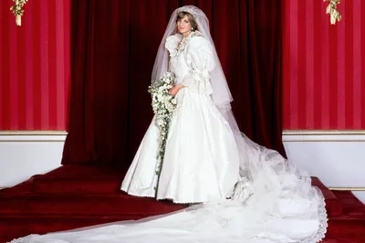 История секретного свадебного платья принцессы Дианы