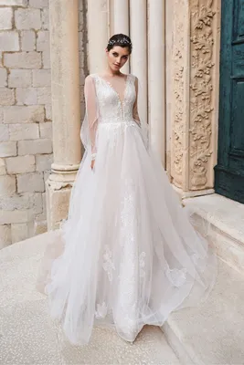 Воздушное свадебное платье из фатина Armonia Dalim | Купить свадебное платье  в салоне Валенсия (Москва)