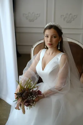 JULIA свадебное платье А-силуэт из атласа и фатина с глиттером и  воздушными, длинными рукавами. — BRIDE-SALON