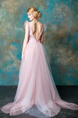 Вечернее платье из фатина — купить в свадебном салоне Valentina Polli!