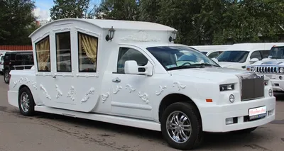 Лимузины Лимузин-карета Chrysler RR-style в аренду в Москве - компания \" Свадебные Авто\"