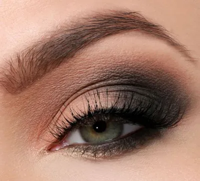 awesome Завораживающий макияж для зеленых глаз — Пошаговые фото для дневных  и … | Maquillaje de ojos ahumados, Maquillaje de ojos sencillo, Maquillaje  ojos marrones