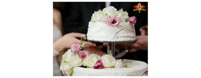 Купить Торт №1287 - Свадебный торт с ягодами и цветами в СПб | Торты с  доставкой по СПБ! Кондитерская \"Тарт и Торт\"