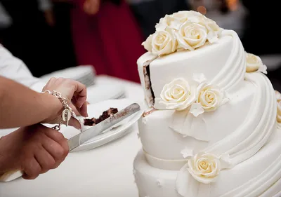 Почему свадебный торт должен быть трехъярусным