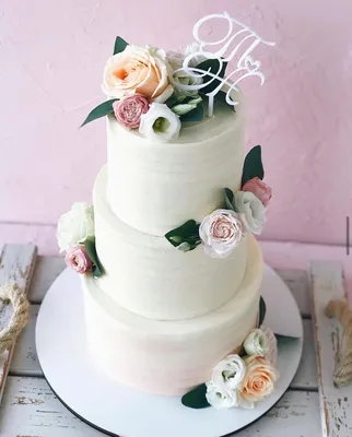 Трехъярусный свадебный торт в золотом цвете | цена за торт - 1600 руб |  оригинальный торт на заказ