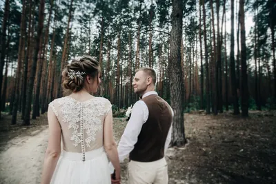 Свадьба в лесу | Свадьба в лесу, Свадебный стиль, Свадебные идеи