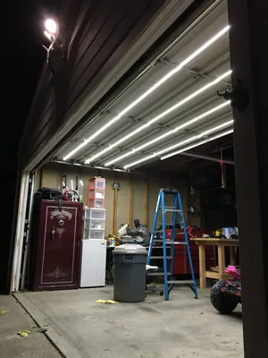 Освещение для гаража светодиодные - 43 фото