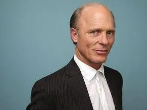 Файл:Ed Harris at TIFF 2005.jpg — Википедия