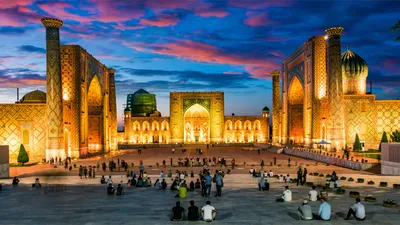 Площадь Регистан в Самарканде - комплекс памятников архитектуры города