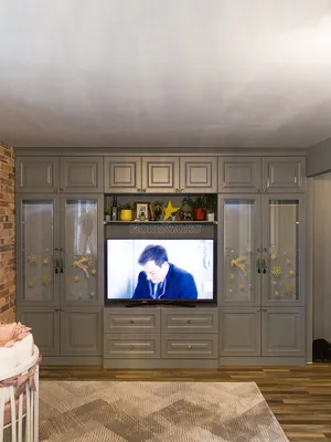 Серый шкаф стенка в гостиную «Лестрем» с нишей под телевизор, Арт.386
