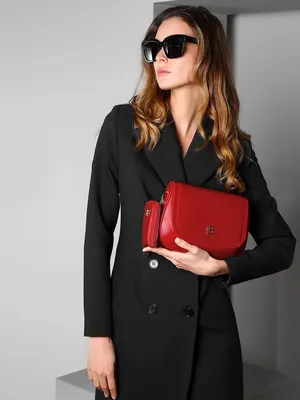 Классическая сумка Paulina из натуральной гладкой кожи красного цвета -  купить в интернет-магазин Fiore Bags