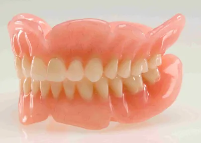 Какие бывают съемные зубные протезы? Стоматология Миллидент К + 7 (843)  211-00-57