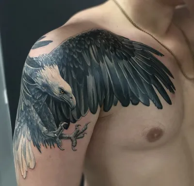Орел на плече - фото татуировок