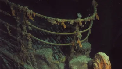 Список самых забавных способов подъема Титаника со дна океана появился в  Сети