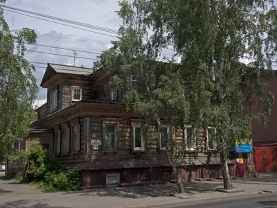 Datei:Frunze Avenue 12 Tomsk.jpg – Reiseführer auf Wikivoyage