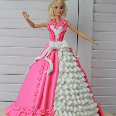 Торт на день рождения \"Кукла Барби\