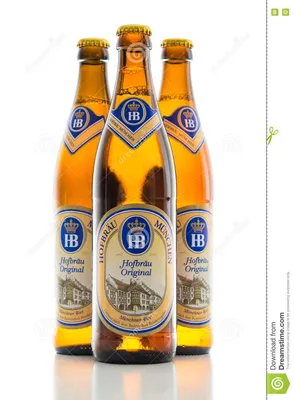 Brew Hofbrau Мюнхена пива лагера холодного света 3 бутылок баварское  Редакционное Изображение - изображение насчитывающей немецко, свет: 74298360