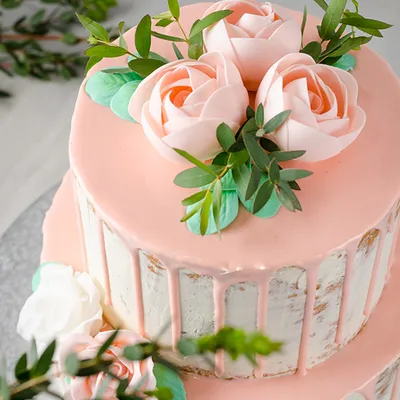 Свадебный торт без мастики с шоколадными подтеками и цветами – купить за 2  300 ₽ | Кондитерская студия LU TI SÙ торты на заказ