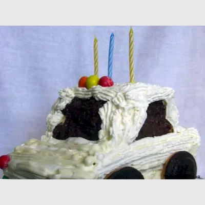 Дитячий торт-машина ⋆ Рецепти для мультиварки