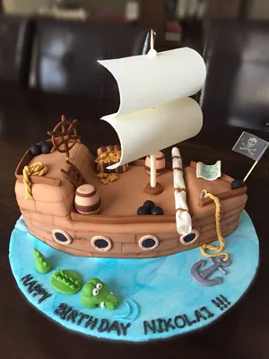 Pirate ship cake | Gateau pirate, Gateau anniversaire, Gateau