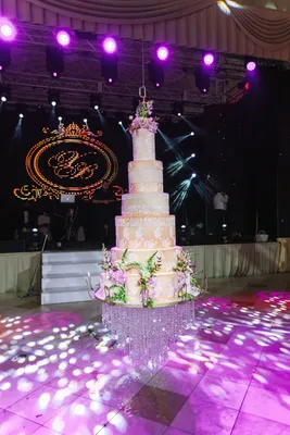красивые свадебные торты, большие свадебные торты, свадебный торт, шикарный  свадебный торт, огромный свадебный торт, Свадебный декор Москва