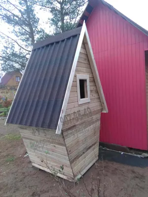 Дачный деревянный туалет Теремок из вагонки + крыша ондулин - Деревянные  туалеты РФ. Проект, цена, фото и отзывы.