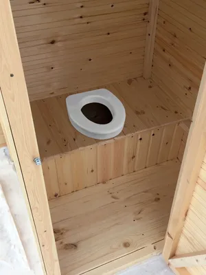 Дачный туалет без запаха, куда не страшно зайти | Строительный вестник